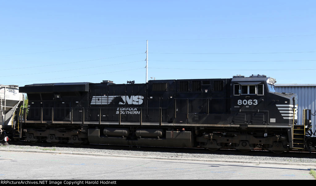 NS 8063